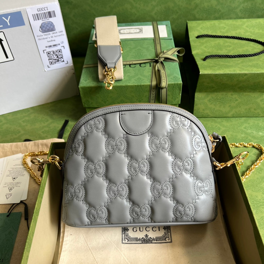 GG マトラッセ レザー スモール バッグ