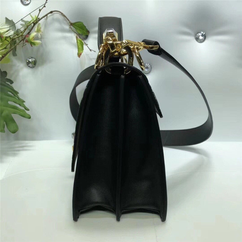 フェンディ カンユー ショルダーバッグ