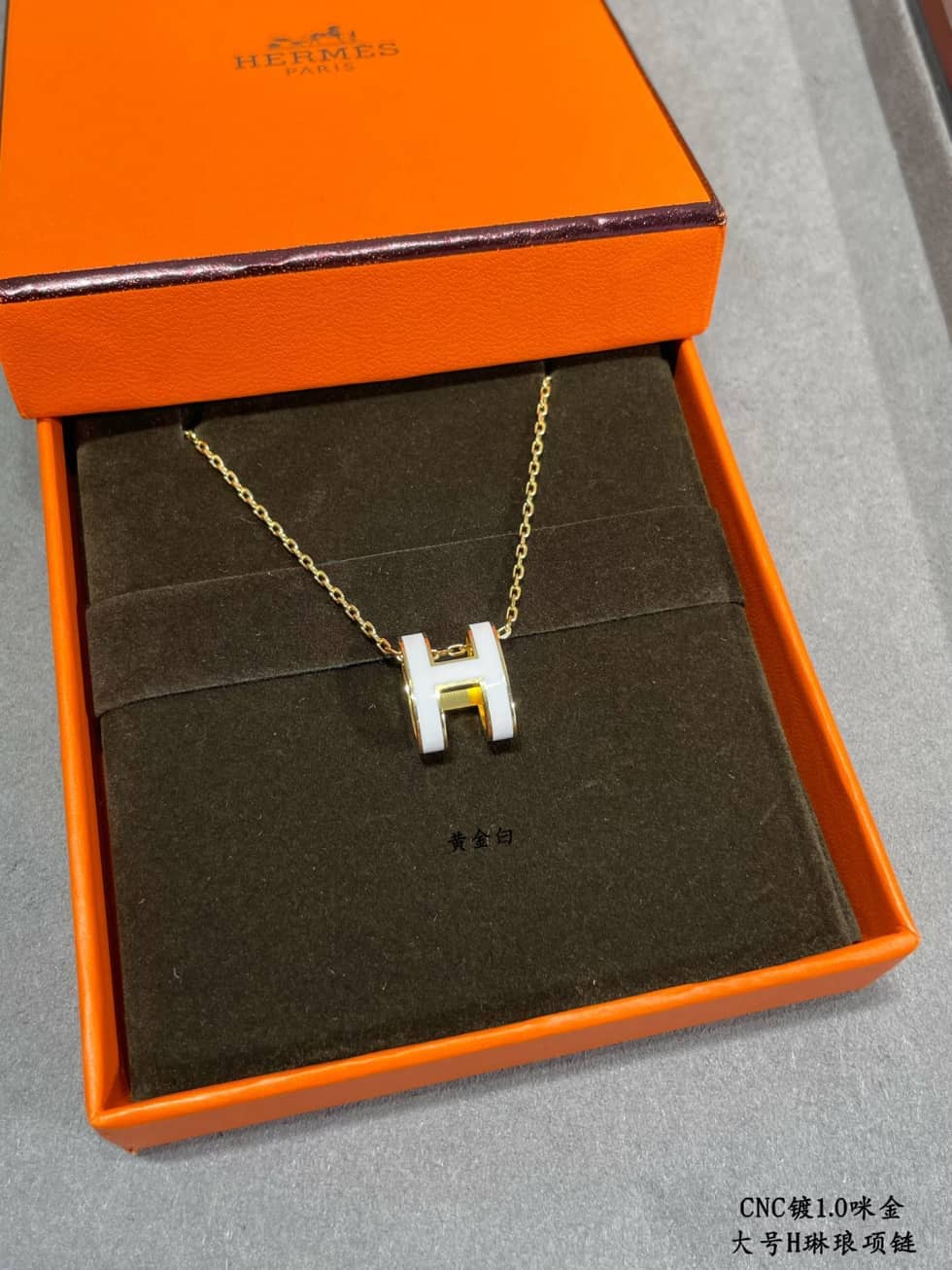 エルメスのロゴネックレスの卸売