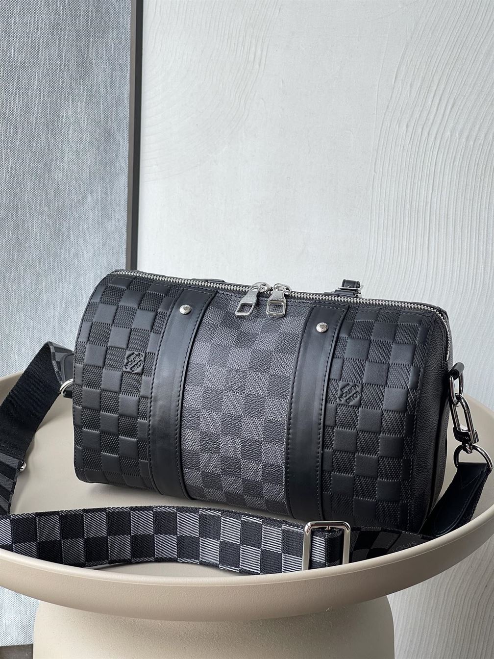 ルイ・ヴィトン LV シティ キーポルバッグ – LVB068