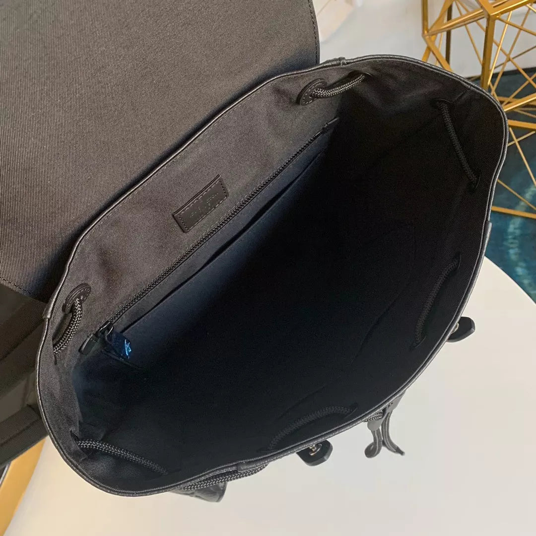 クリストファー MM バックパック ブラック モノグラム トリヨンレザー M55699 – LW349