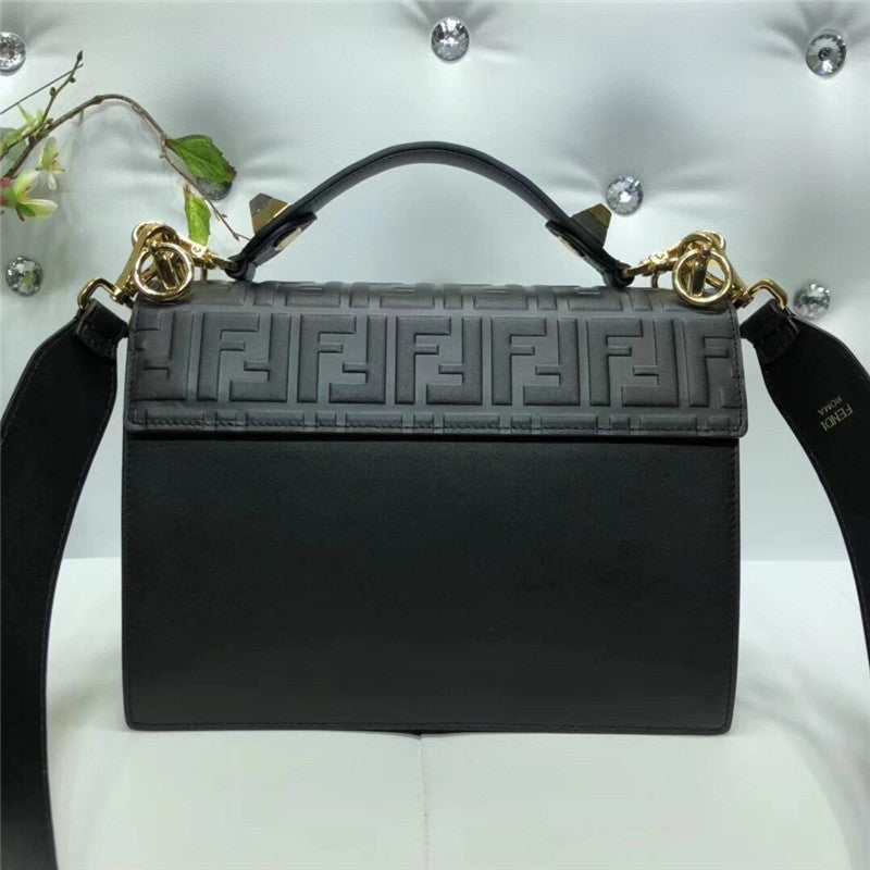 フェンディ カンユー ショルダーバッグ