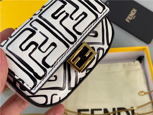 フェンディ 1 カリフォルニア スカイ バッグ レプリカバッグ