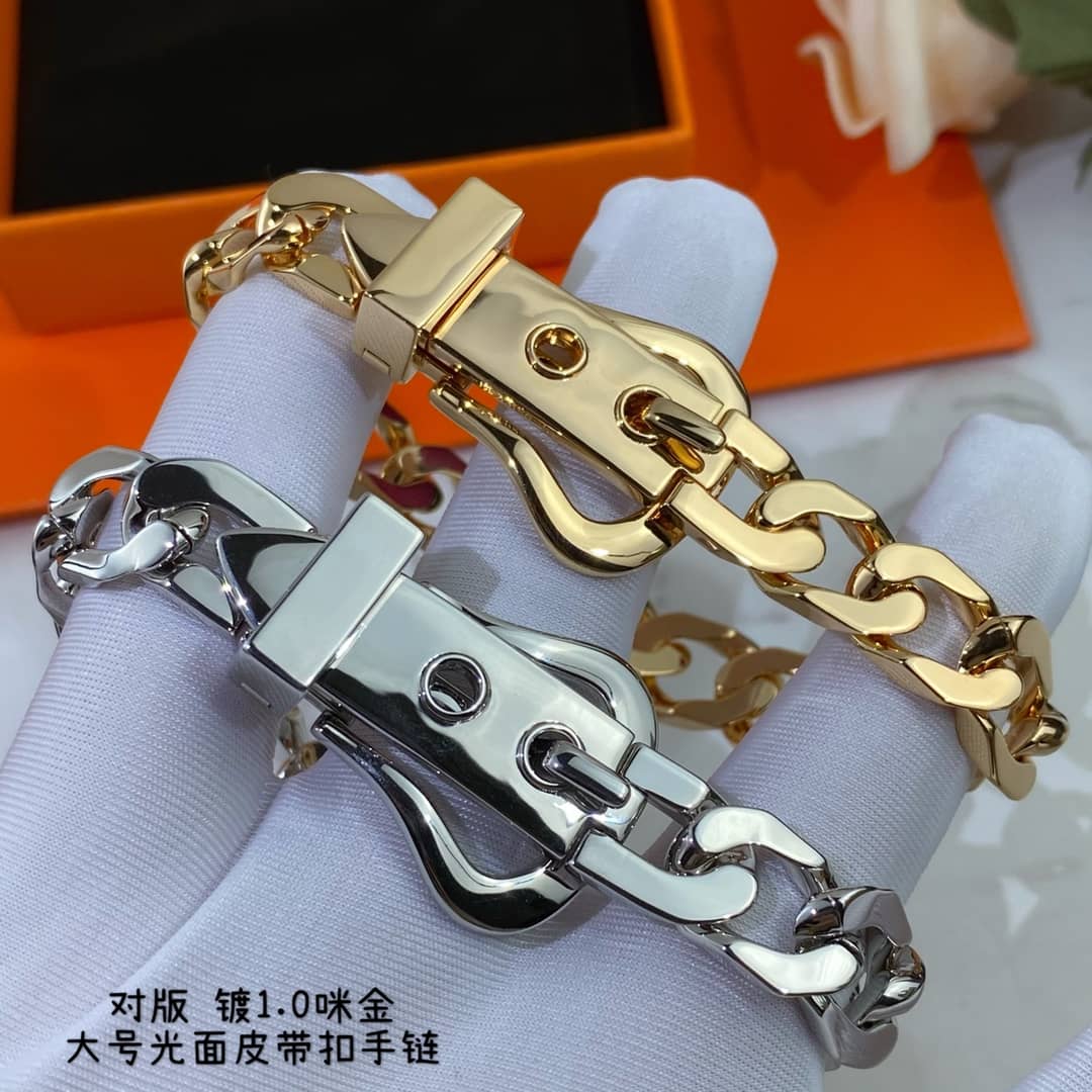 7つ星エルメスブレスレット