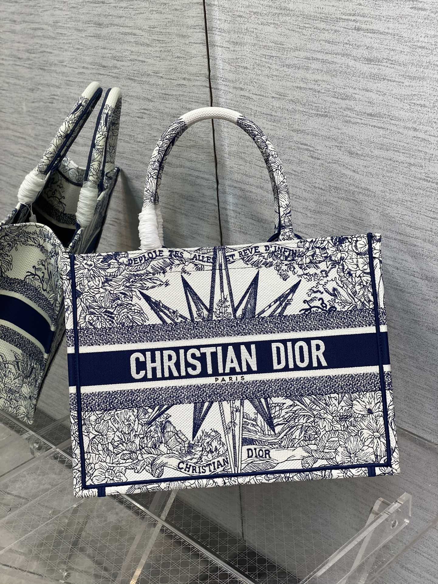 クリスチャン・ディオール ブックトートバッグ