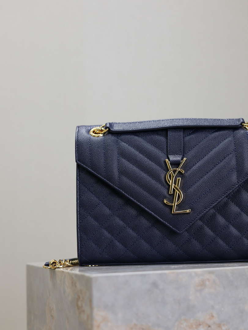 YSL 600185 エンベロープ ミディアム キルティング グレイン・ド・プードル エンボスレザー ネイビーブルー