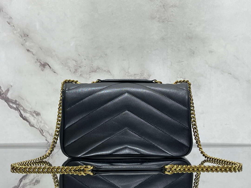 YSL 801437 ルル スモール マトラッセ ラムスキン ブラック