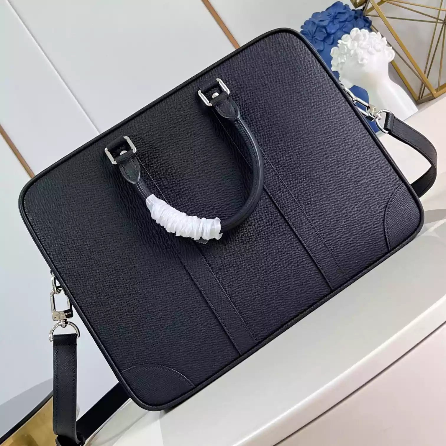 ポルテ ドキュメント ボヤージュ ブラック タイガ カウハイドレザー M30967 – LW322