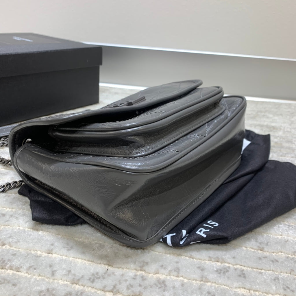 YSL ニキ ミニ フラップバッグ
