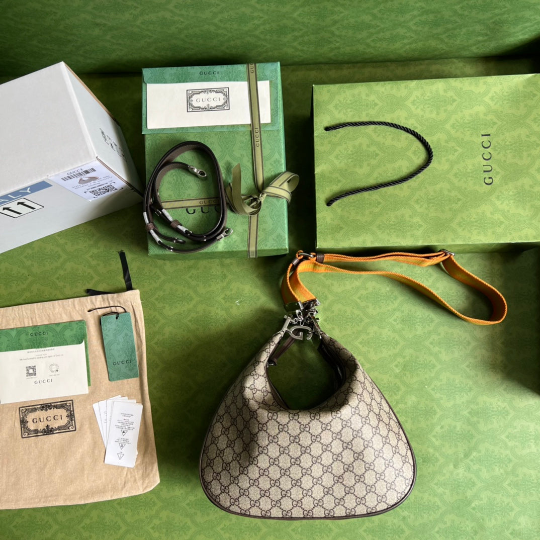 グッチ アタッシュ ラージ ショルダーバッグ
