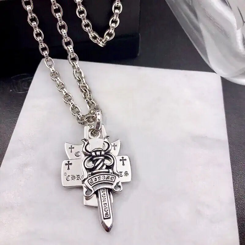 Chrome Hearts（クロムハーツ）3段ソードとホーリーソードサンスクリットペンダントネックレス
