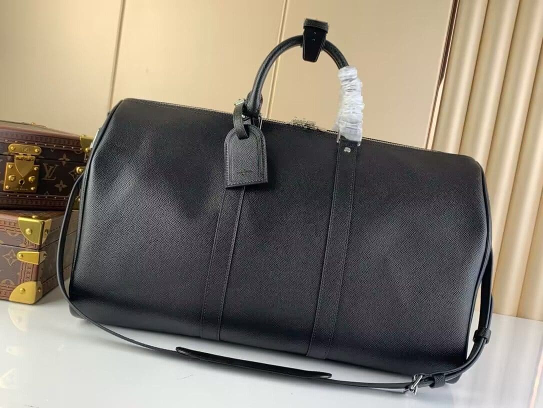 ルイ・ヴィトン M33400 キーポル・バンドリエール50
