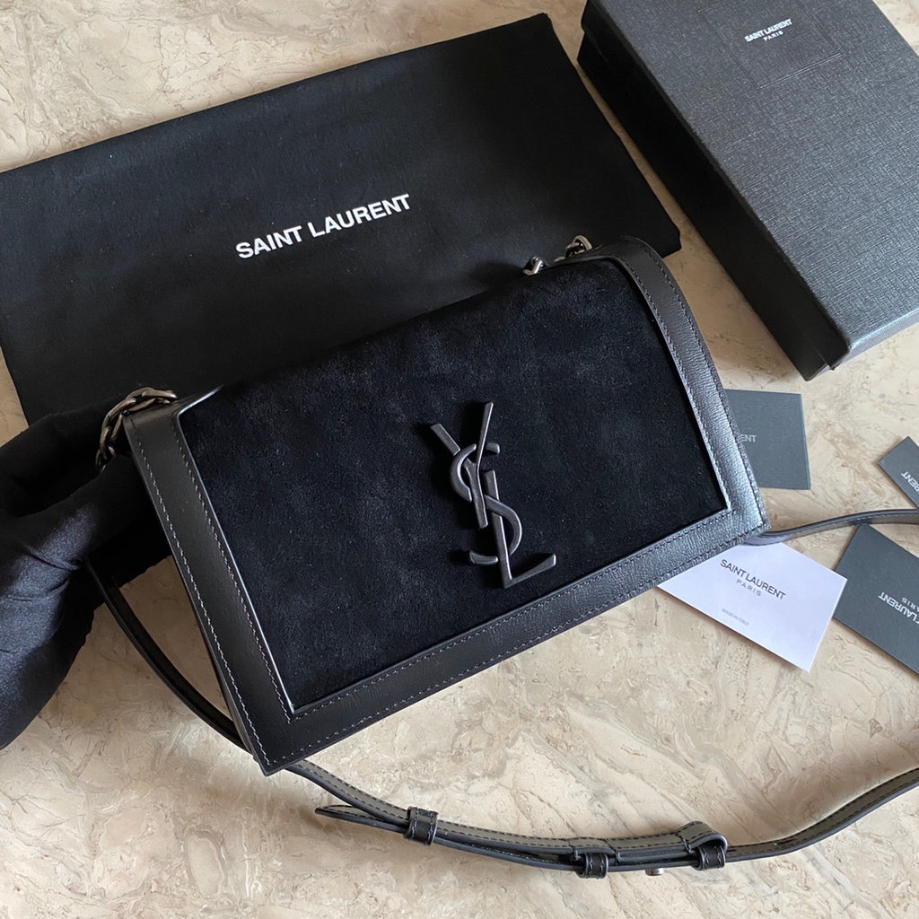 YSLモノグラム オールオーバー カメラバッグ
