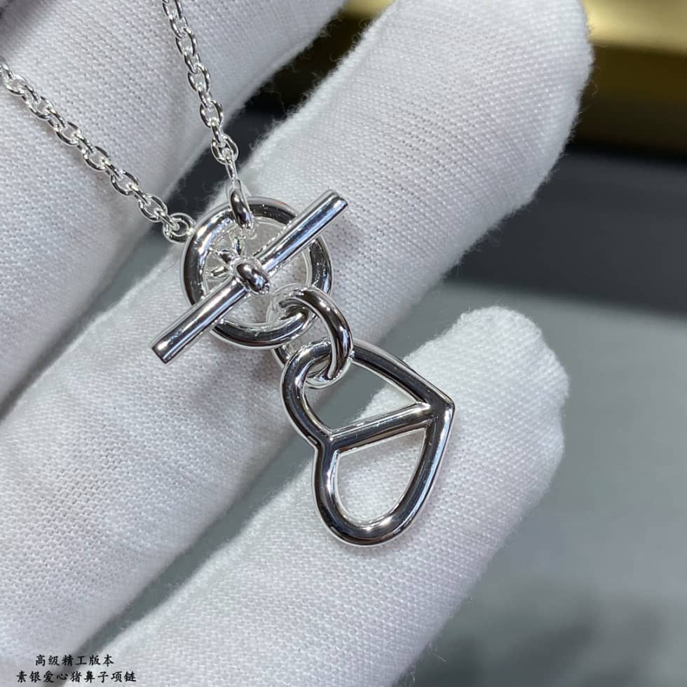 エルメスのロゴネックレスの卸売