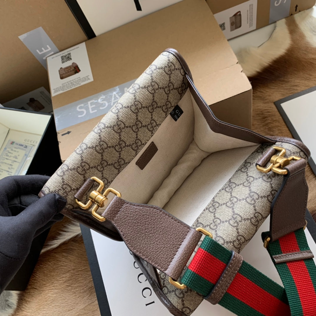 グッチ ショルダーバッグ