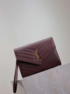 YSL カッサンドル マトラッセ フラップポーチ グレイン ドゥ プードル レザー 617662 V ワインレッド