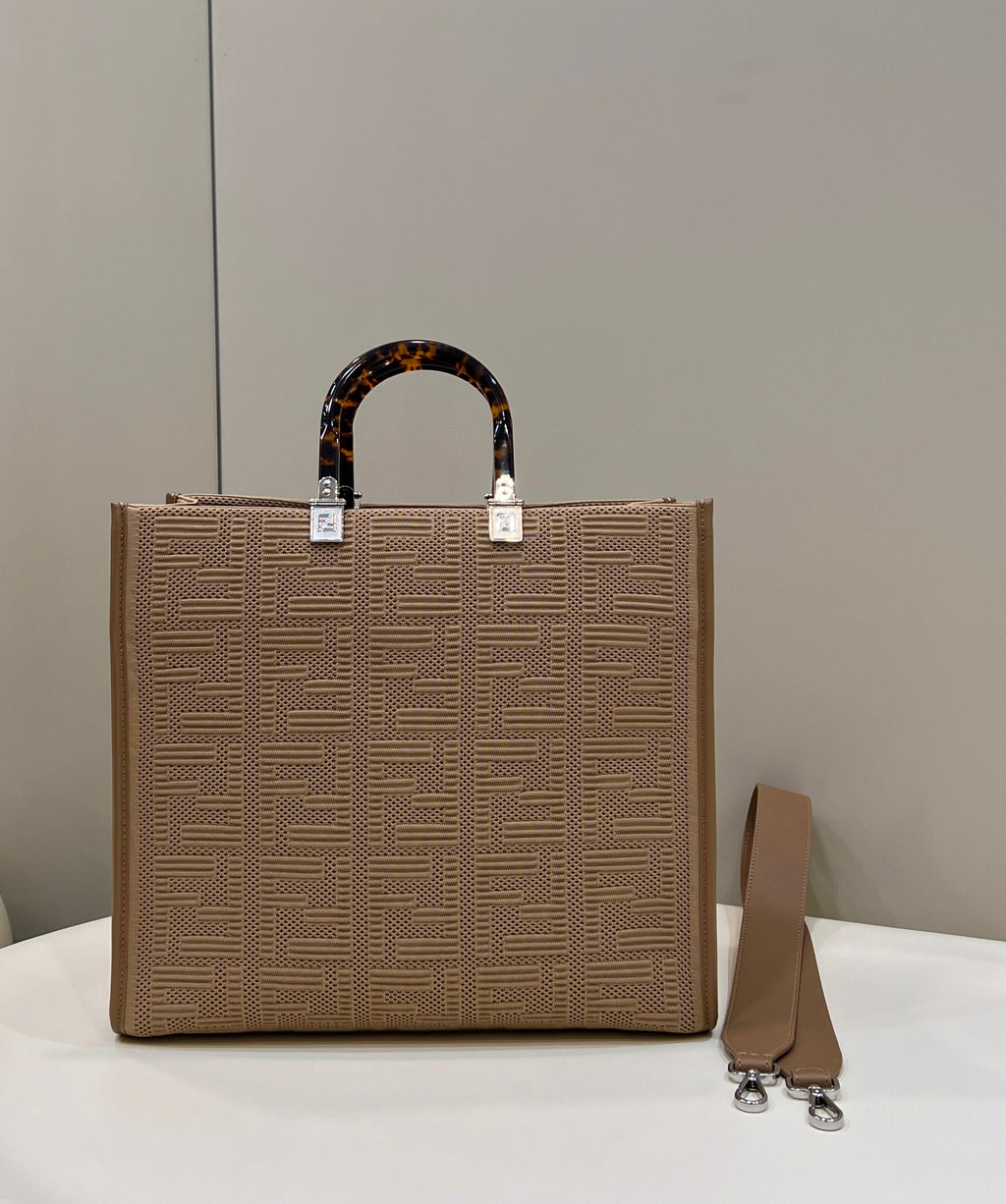 Fendi Sunshine tote