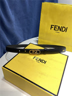 フェンディのループ付きナローベルト