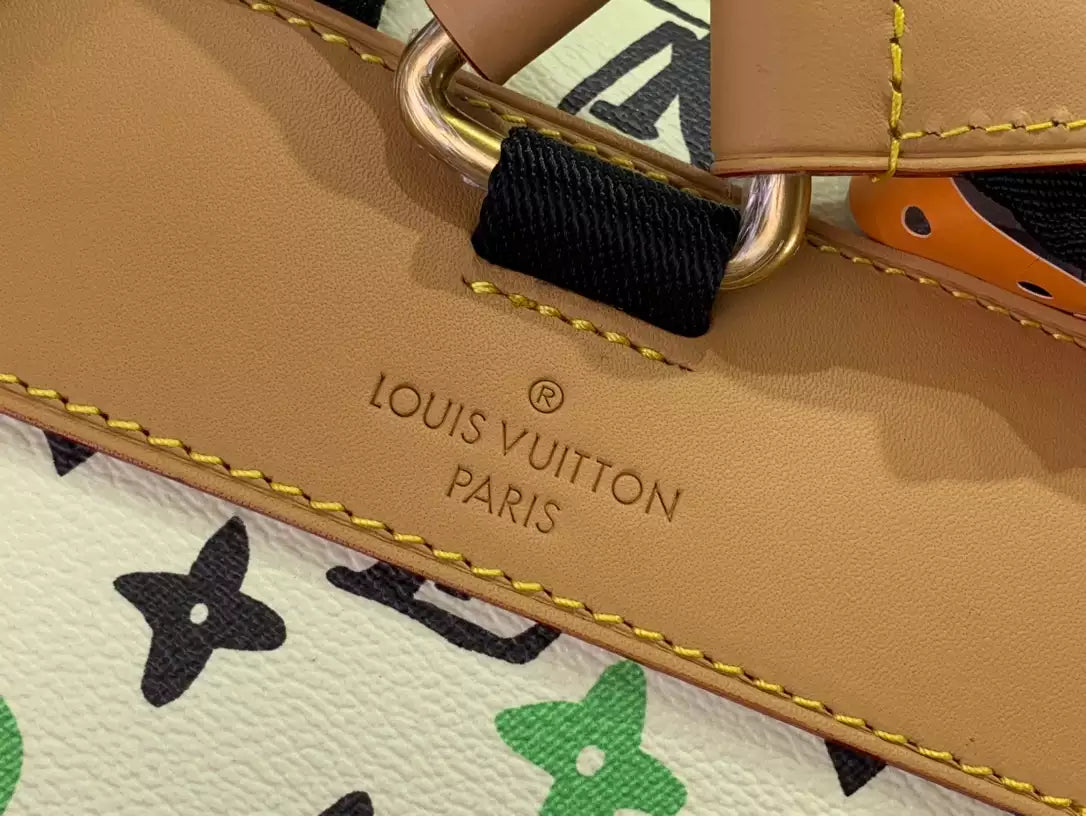 LV クリストファー MM バックパック（バニラモノグラム クラギーコーティングキャンバス） – LW186
