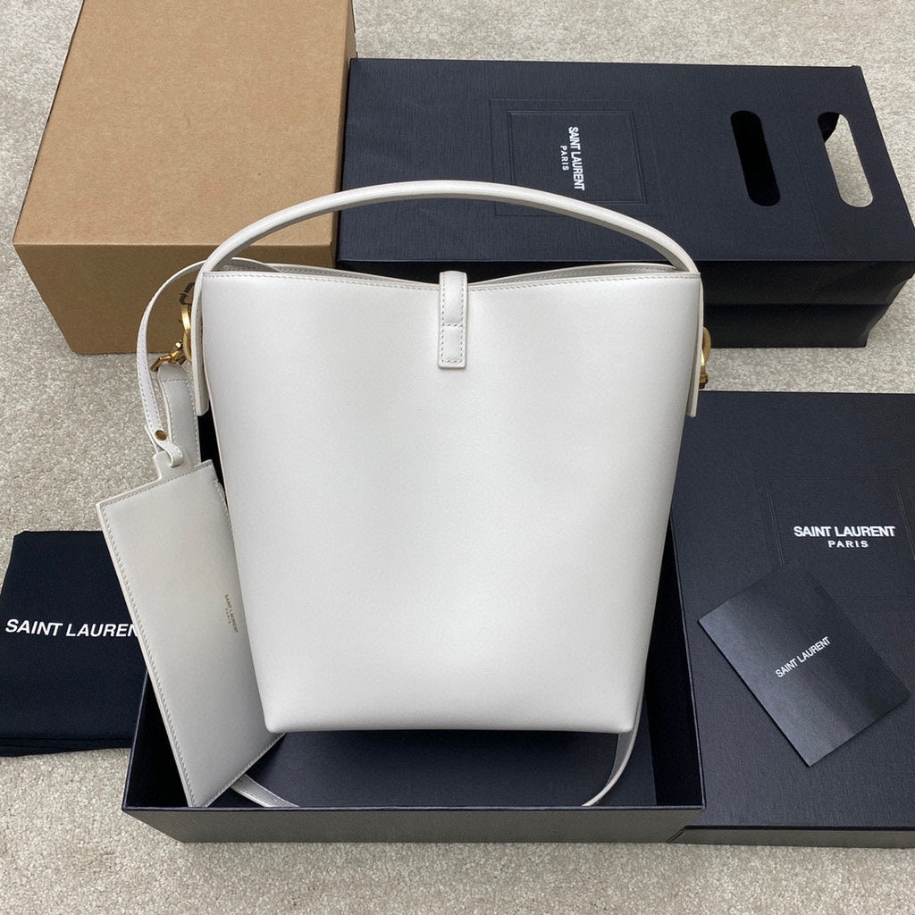 YSL 742828 LE 37 ベジタブルタンニンレザー ホワイト