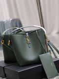 YSL 742828 Le 5 ̈¤ 7 サプル スモール スムースレザー グリーン
