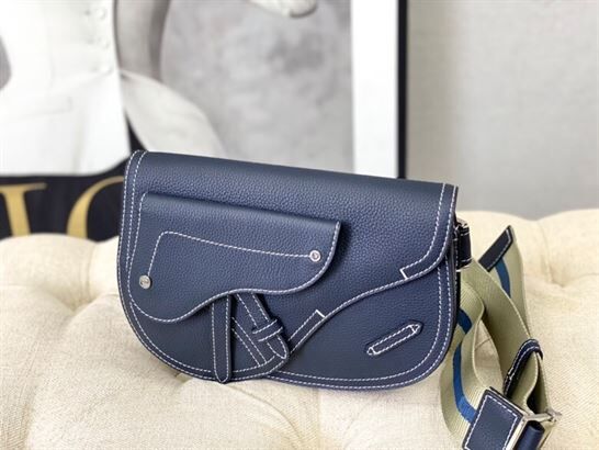 DIOR X KAWS ポーチ サドル ネイビーブルー – DIO016