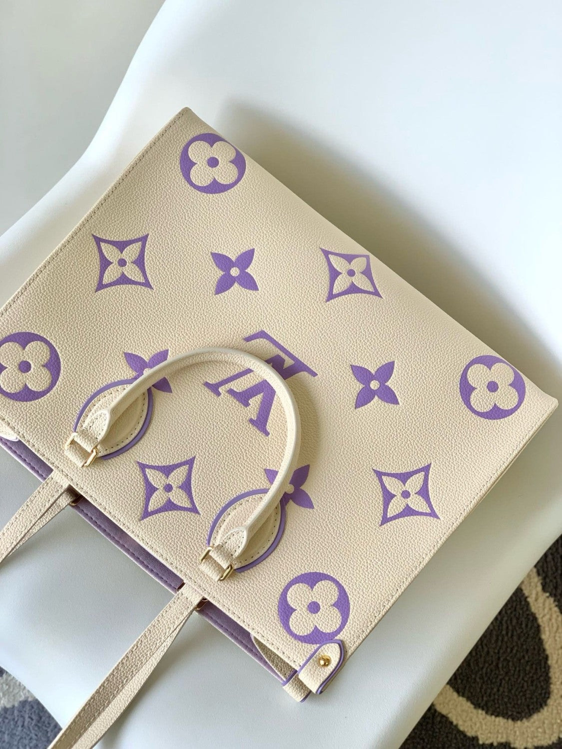ルイ・ヴィトン オンザゴー MM M23937